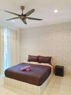 Mansion One Seaview Luxury 2 Bedroom Gurney Georgetown gleneagles - George Town - 2