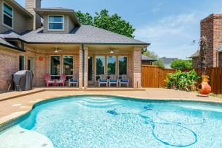 Large Executive Family Home with Pool near DFW Airport - 2