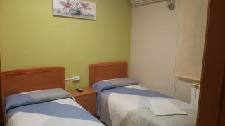 Hostal Los Amigos - La Roda - 1