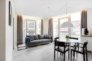 HaPPy Inn VIP, Self Check-In-24x7, A-C, Parking-in-the-underground-Garage - 8