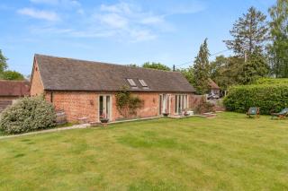The Barn at Kington Grange - Claverdon - 9