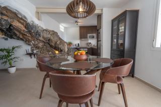 Unique house with cave by the sea with private terrace - 3