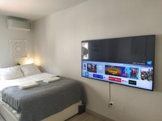 Acogedor y moderno estudio en Capuchinos - Málaga - 0