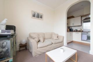 Unique and Cozy 1 Bed Flat in Dalston - London - 4