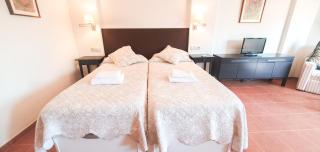 Skol 329 – Spacious Beachfront Studio with Sea Views - Marbella - 7