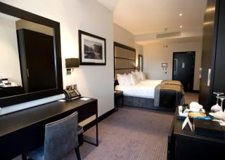 The Lodge at Kingswood - Epsom - 2
