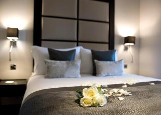 The Lodge at Kingswood - 4