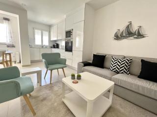 Nutmeg - 50mtrs to beach - by HD PROPERTIES - 5