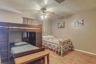 Pine Cabin - Pine - 3