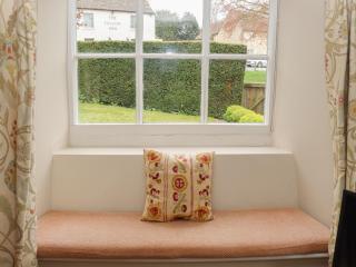 Manor Cottage - Cirencester - 1