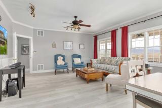 Stunning Former Winery with Pool and Mtn Views! - Berryville - 6
