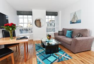 Royal Athenaeum Suites - 4