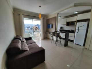 Apartamento 3 quartos 8 pessoas a 50 mts da Praia de Bombas, a 100m da Passarela do Ribeiro - Bombinhas - 0