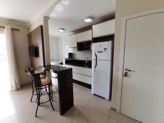 Apartamento 3 quartos 8 pessoas a 50 mts da Praia de Bombas, a 100m da Passarela do Ribeiro - Bombinhas - 6