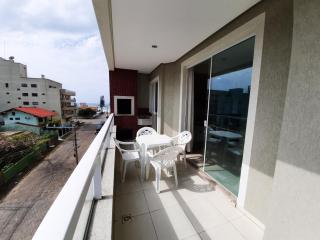 Apartamento 3 quartos 8 pessoas a 50 mts da Praia de Bombas, a 100m da Passarela do Ribeiro - Bombinhas - 8