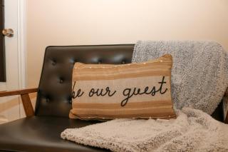 East Downtown Hideaway - 9