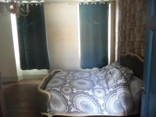 appartement place de la mairie à Nérac - 9