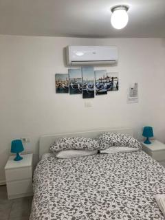 center Mestre 15 minutes from Venice, parking Bellini - Mestre - 0