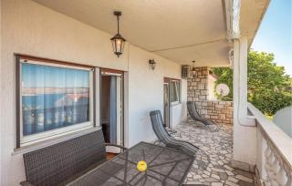 Gorgeous Apartment In Jadranovo - Jadranovo - 4