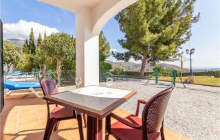 Amazing Apartment In Alcaucín - Alcaucín - 2