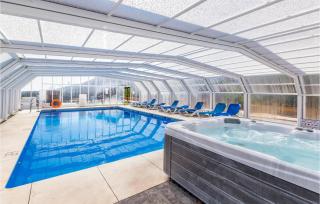 Amazing Apartment In Alcaucín - Alcaucín - 1