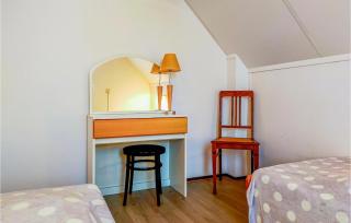 4 Bedroom Beautiful Home In Wemeldinge - Wemeldinge - 2
