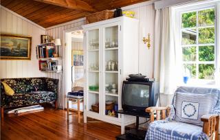 Gorgeous Home In Reksteren With Kitchen - Klinkholmen - 7