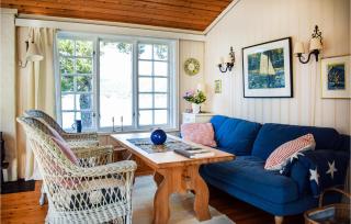 Gorgeous Home In Reksteren With Kitchen - 8