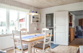 3 Bedroom Stunning Home In Fågelfors - Fågelfors - 1