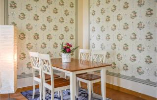 9 Bedroom Beautiful Home In Klockrike - 8