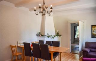 9 Bedroom Beautiful Home In Klockrike - 7