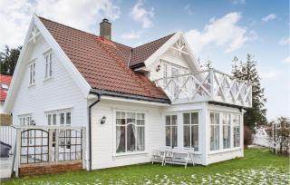 Gorgeous Home In Fjell With Wifi - 0