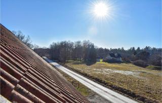 Pet Friendly Apartment In Johannishus - 4