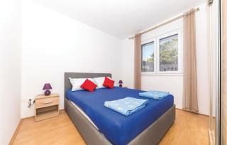 Three-Bedroom Apartment In Kastel Gomilica - Kaštela - 4