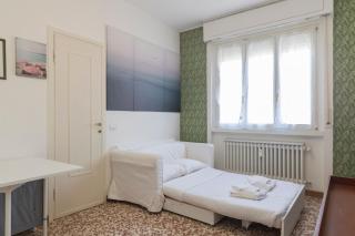 Bordighera studio - vicino IULM / NABA - WiFi A.C. - 4