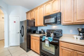 Gorgeous Top-Floor Condo w Private Balcony - Orlando - 1