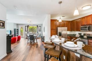 Newly Renovated 1st-Floor Condo at Vista Cay - Orlando - 1
