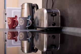 Design 1BDR Apartment in Top Center - FREE PARKING - 1