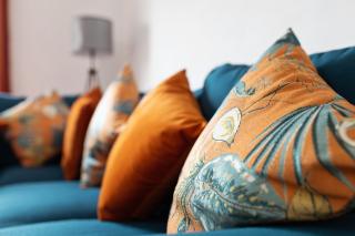 52 Percent OFF Long Stays - City Centre - Close to Bullring - Suitable for Business, Families, Relocations and Leisure - EastGate l Free WiFi I - 1