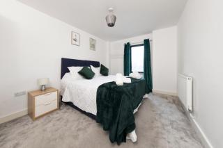 40 Percent OFF Long Stays - City Centre - Close to Bullring - Suitable for Business, Families, Relocations and Leisure - EastGate l Free WiFi I - Birmingham - 8