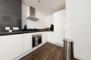 52 Percent OFF Long Stays - City Centre - Close to Bullring - Suitable for Business, Families, Relocations and Leisure - EastGate l Free WiFi I - 2