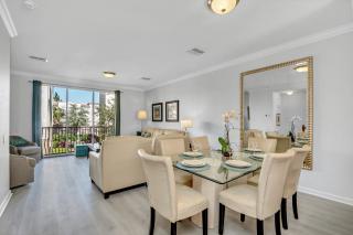 NEWLY RENOVATED Townhome, Near Universal & I-Drive - 2