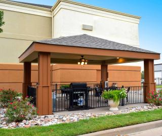 MainStay Suites - Wichita NE - 1