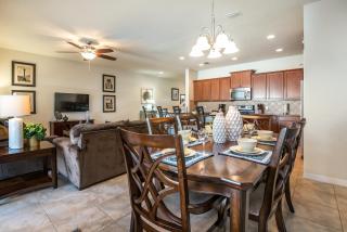 Townhome wPrivate Pool & FREE on-site Water Park - Kissimmee - 4