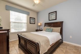 Townhome wPrivate Pool & FREE on-site Water Park - Kissimmee - 1
