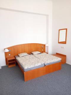 Zámecký areál Holovousy - 3