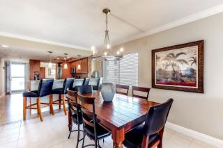 Water View 402 - 5