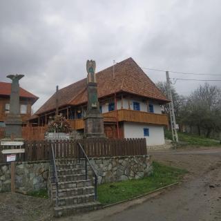 Székelyföld ,Siklódi Kő Vendégház, Tornácosház - Bartoştana - 5