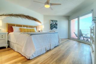 Beach Cottage 1410 - Clearwater Beach - 2