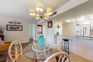 Beach Cottage 2402 - 4